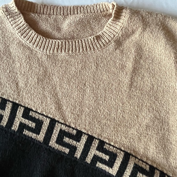 SHEIN Black and Tan Crew Neck Sweater - Picture 3 of 5